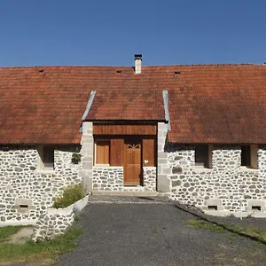Le Bon Air Est Dans Le Pre Champagnac (Auvergne)
